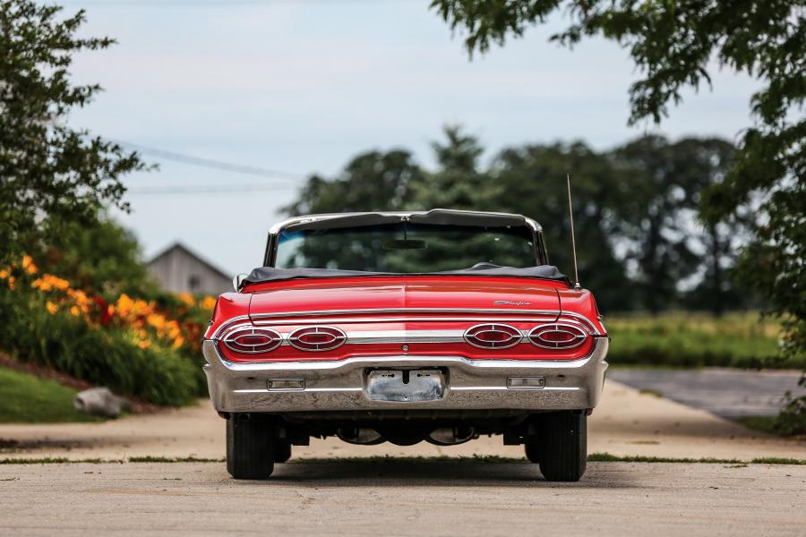  Oldsmobile Starfire Convertible (3667) 1962 года  (фото 5 из 35)